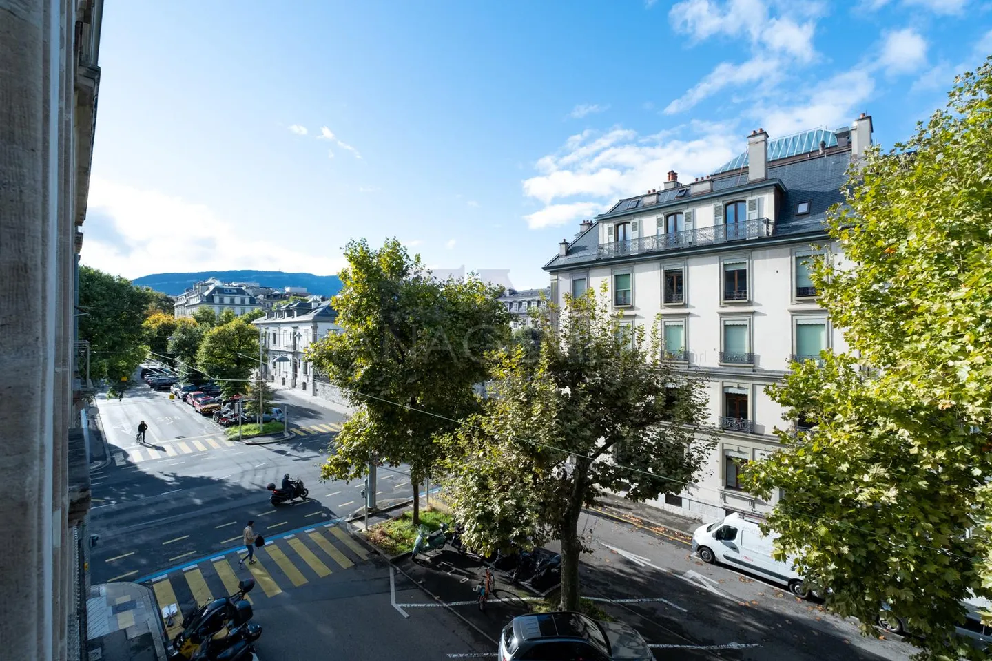 Charming Apartment in Geneva - Photo 14 of 16