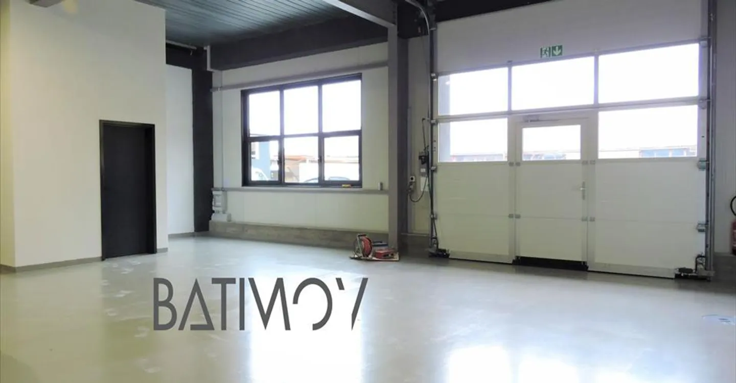 Edificio ad uso misto in affitto - Foto 1 di 5