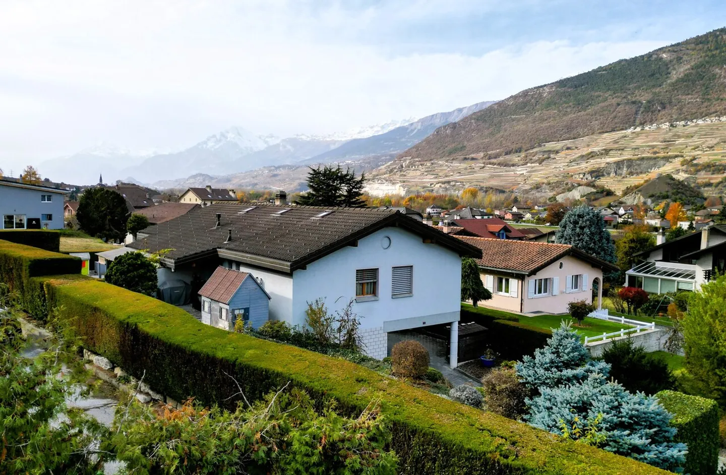 Beautiful 6.5 Room Detached House - Photo 1 of 8