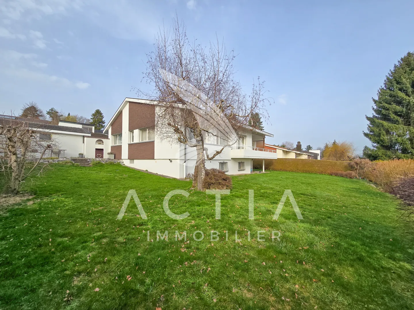 Terrain Bâti avec Potentiel - Photo 2 sur 4