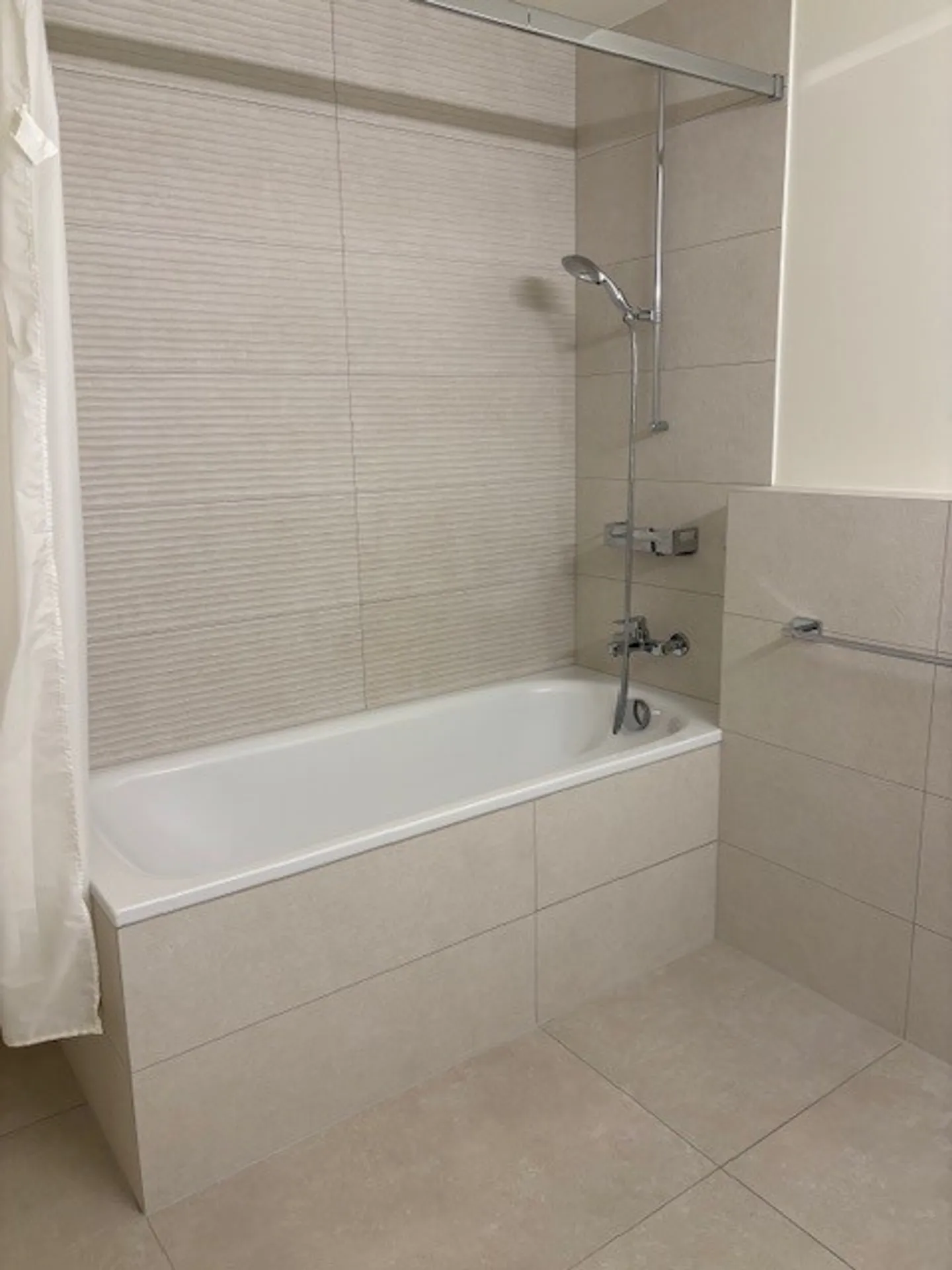 Bright 3.5-room apartment with modern amenities in Dornach - Photo 5 of 13