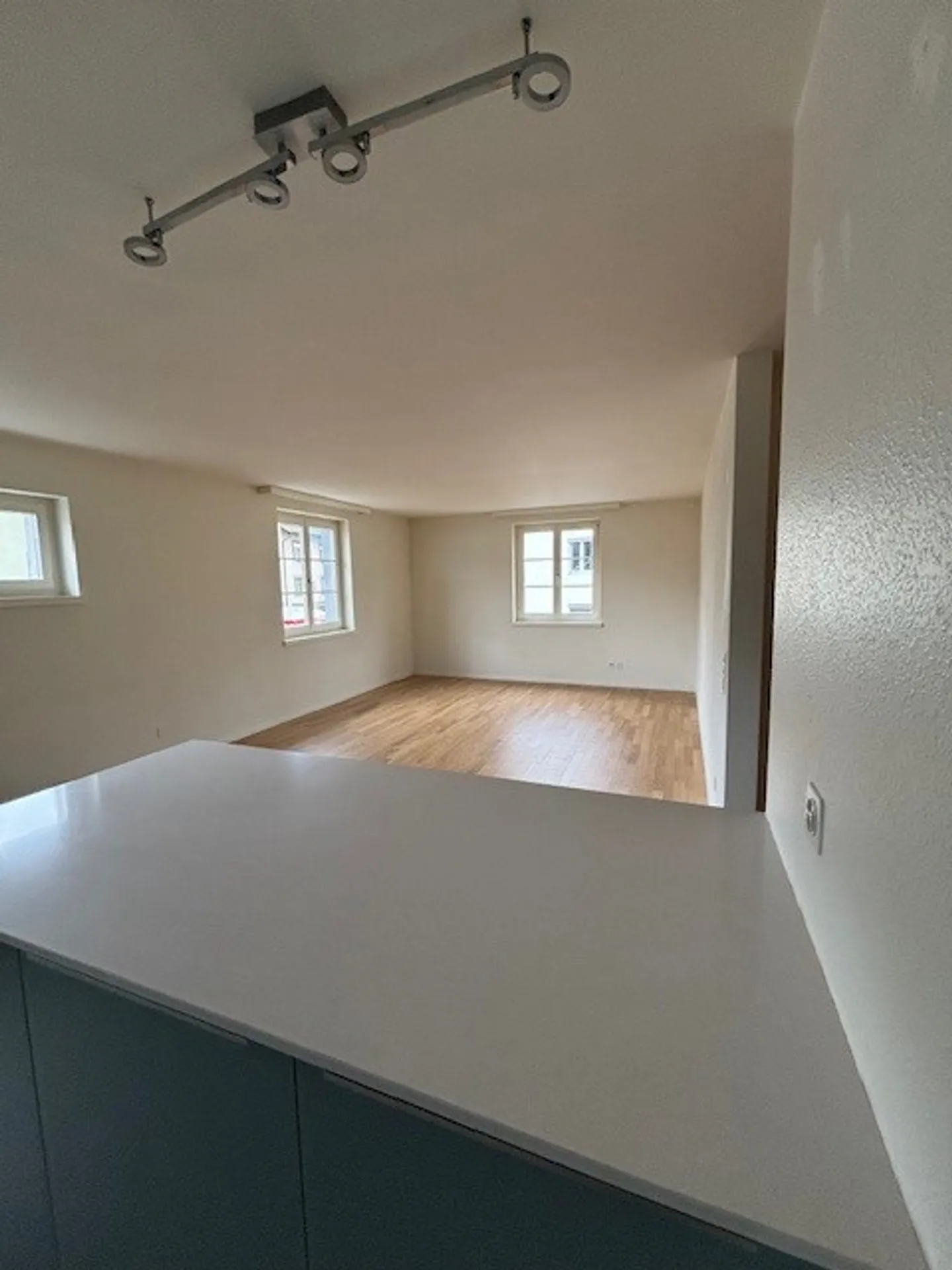 Bright 3.5-room apartment with modern amenities in Dornach - Photo 7 of 13