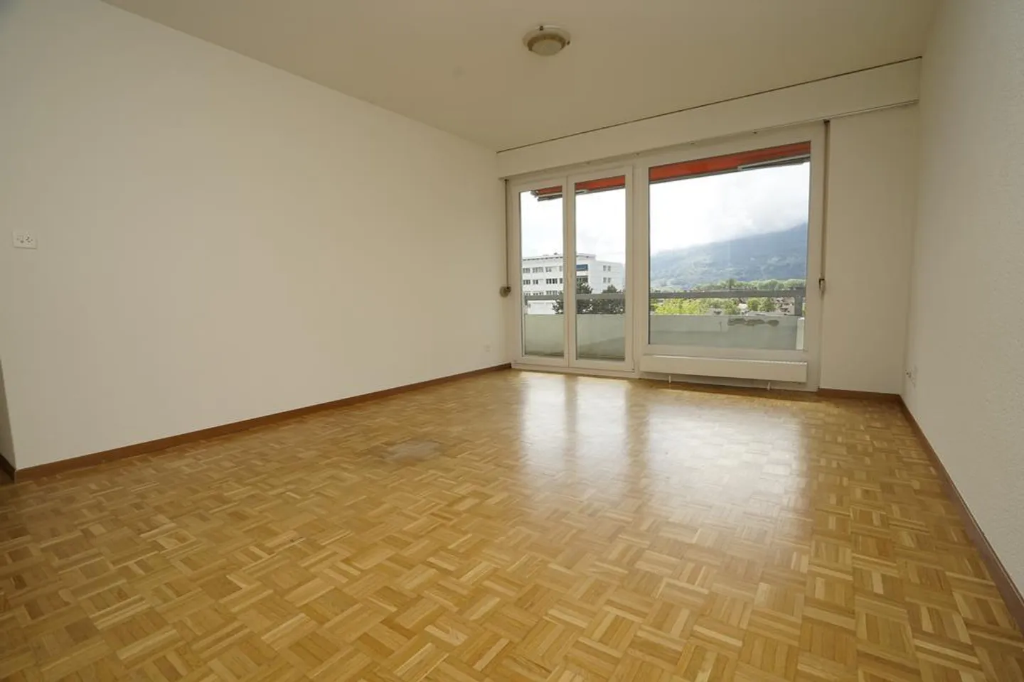 Appartamento 2 camere con balcone in affitto - Foto 1 di 4