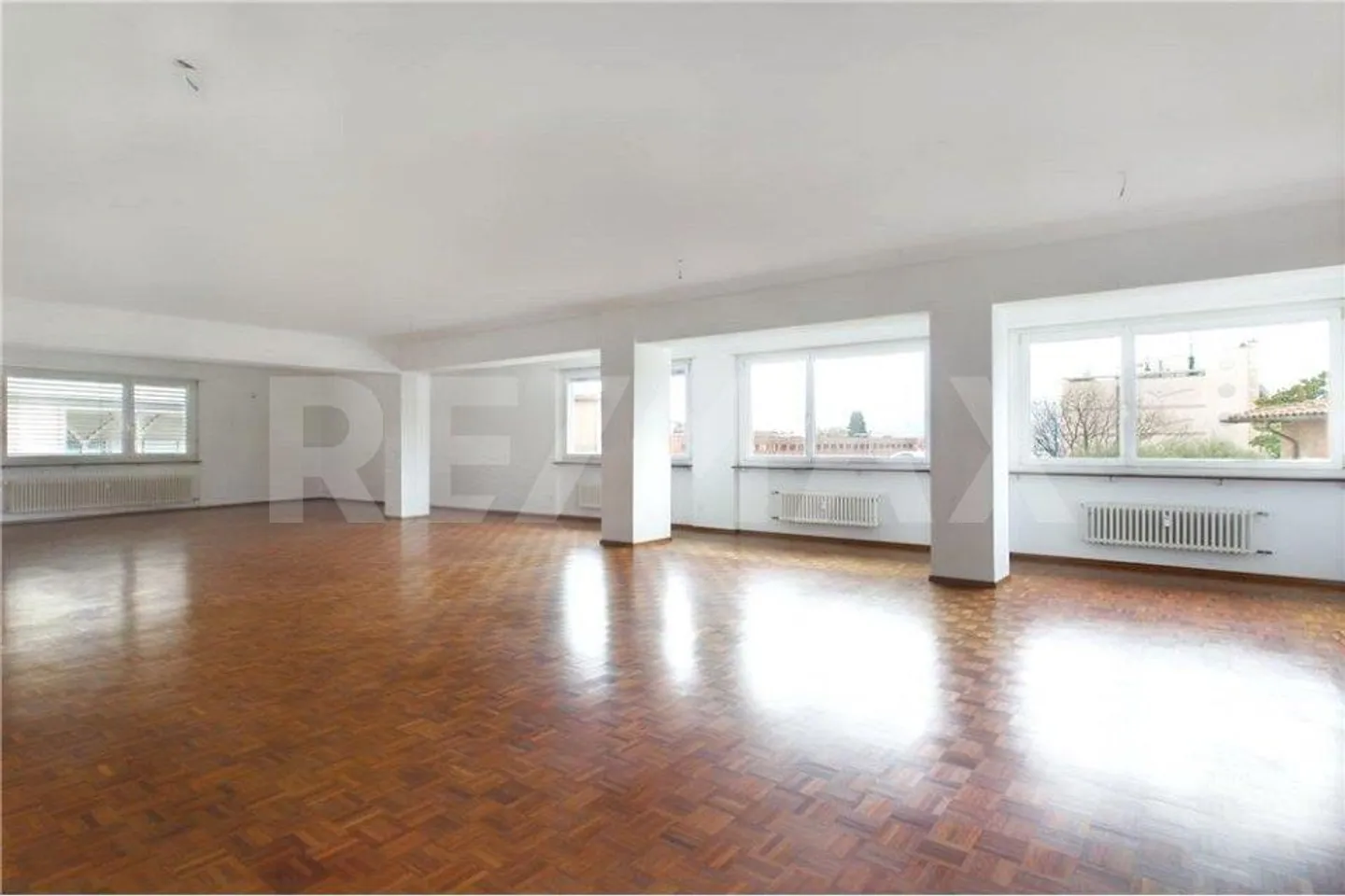 Appartement spacieux en centre-ville - Photo 3 sur 10