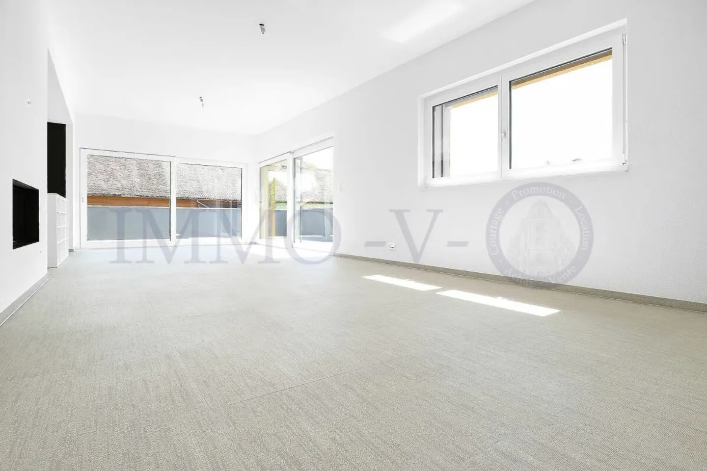 ATTIQUE DE STANDING AVEC GRAND BALCON TERRASSE DE 117M2 - Foto 3 di 10
