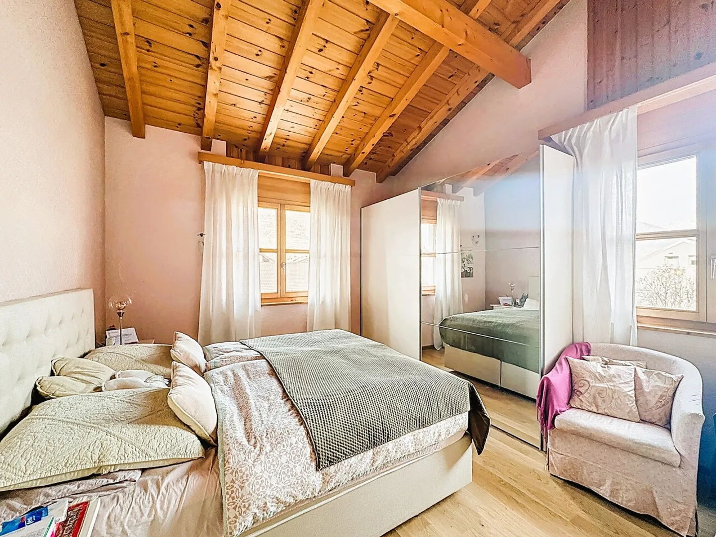 Beautiful 6.5 Room Detached House - Photo 4 of 8