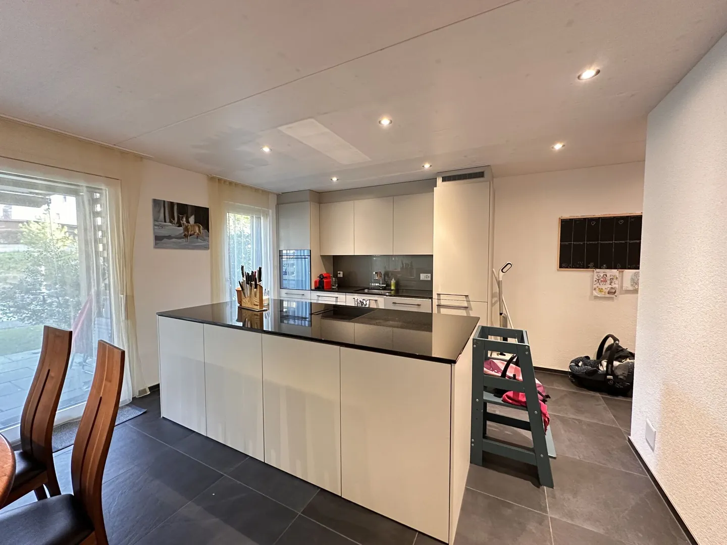 «4½-Zimmer-Erdgeschoss-Wohnung, ideal für Familie» - Foto 2 von 6