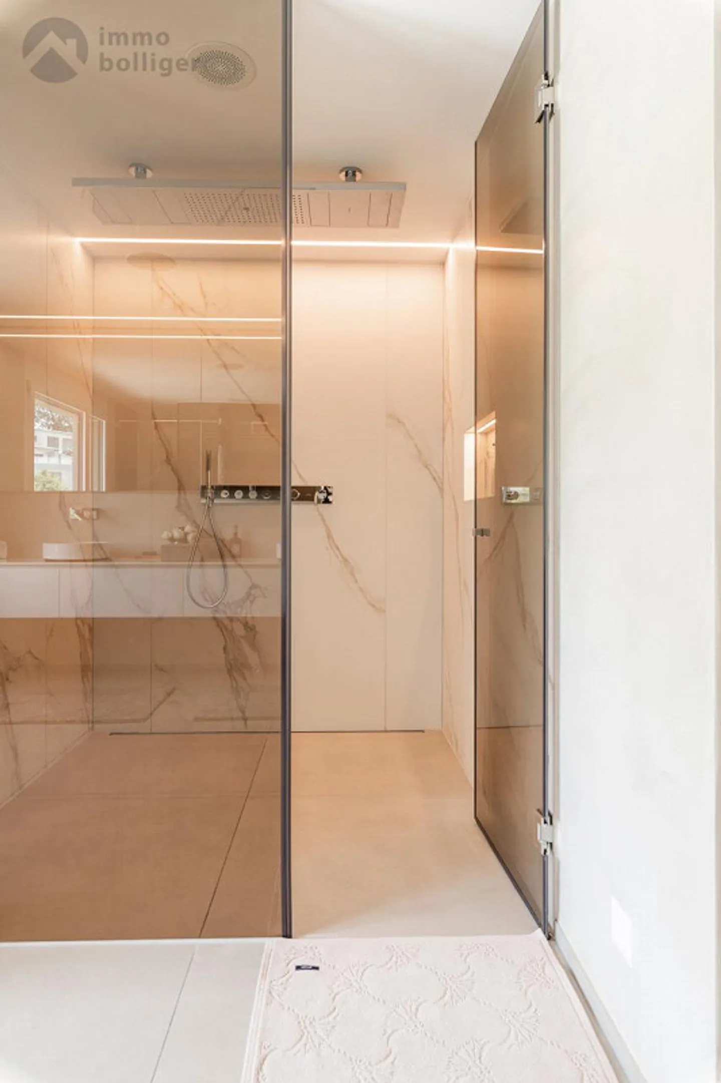 Appartement Attique Exquis avec Vue - Photo 6 sur 12