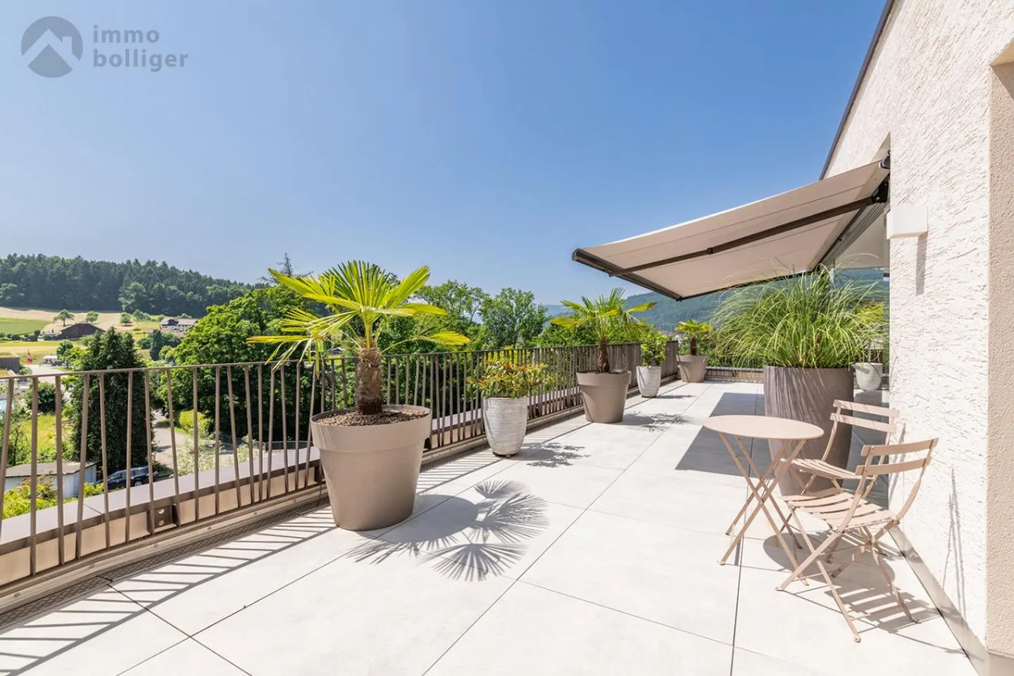 Appartement Attique Exquis avec Vue - Photo 8 sur 12