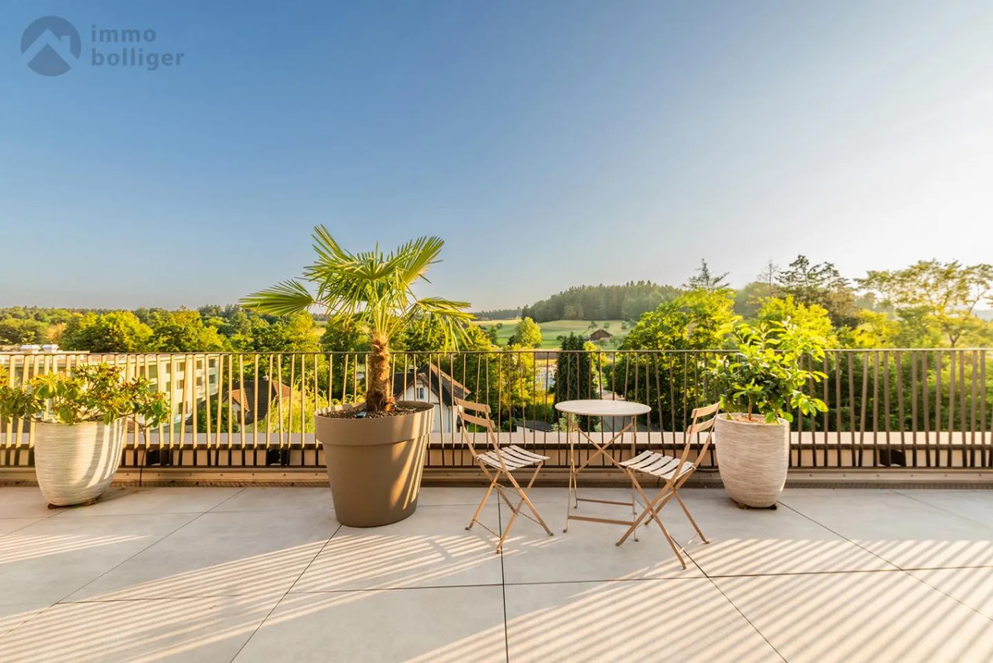 Appartement Attique Exquis avec Vue - Photo 10 sur 12