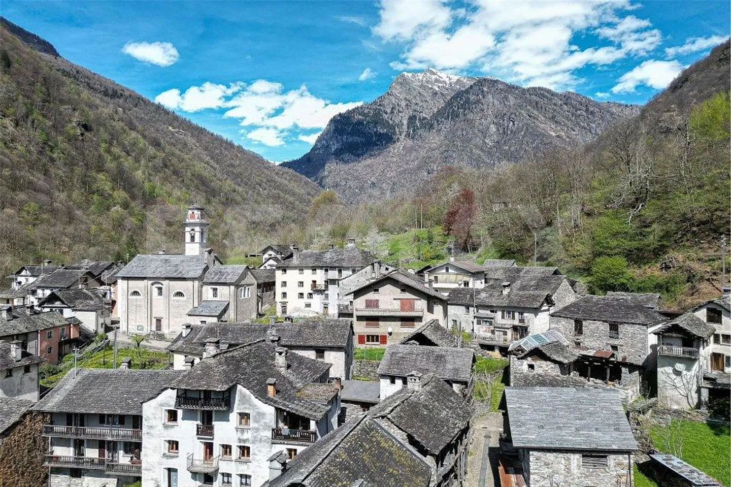 Renoviertes Tessiner Haus - Foto 1 von 10