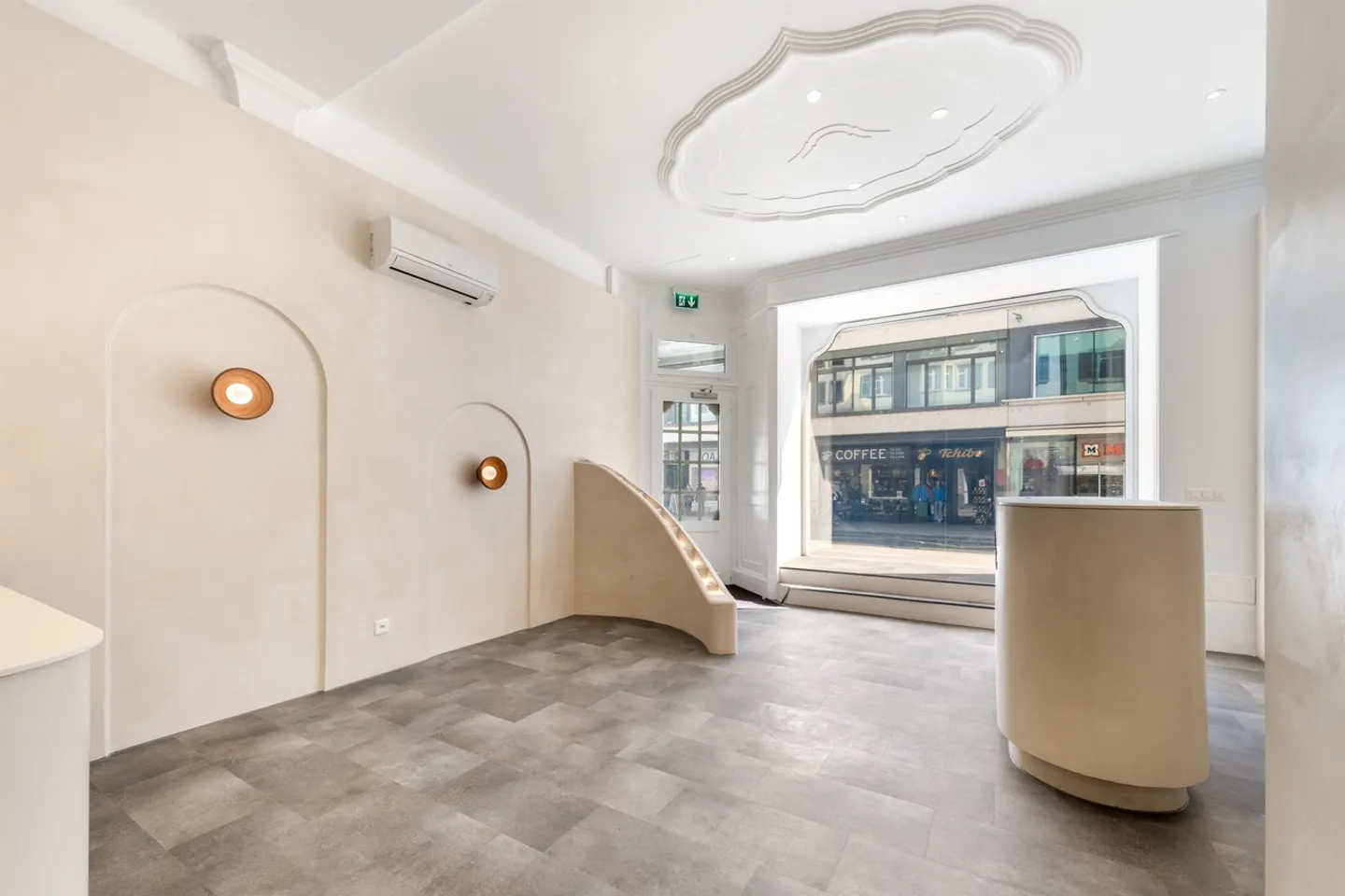 Spazio commerciale in una posizione attraente - Foto 5 di 9