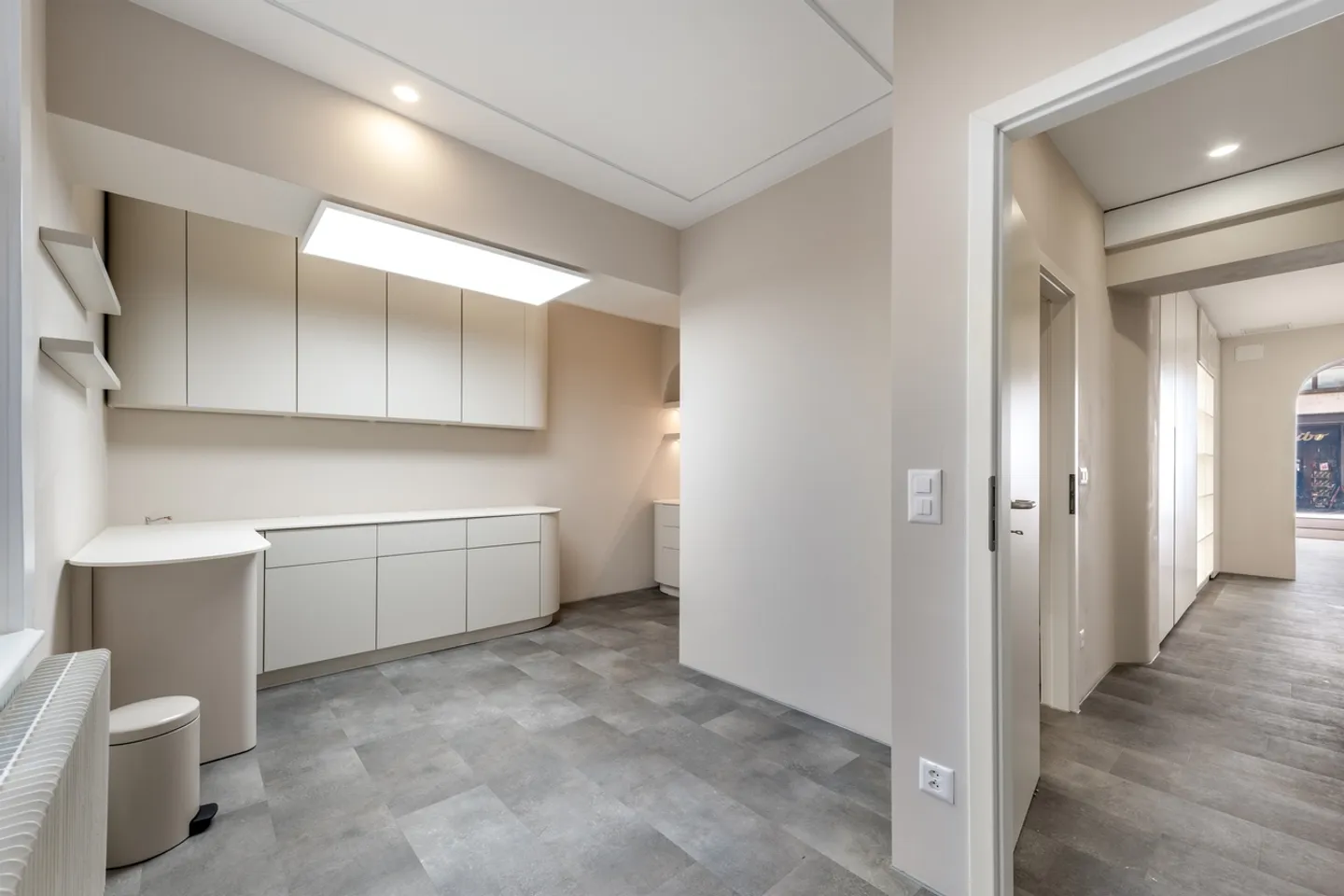 Spazio commerciale in una posizione attraente - Foto 8 di 9