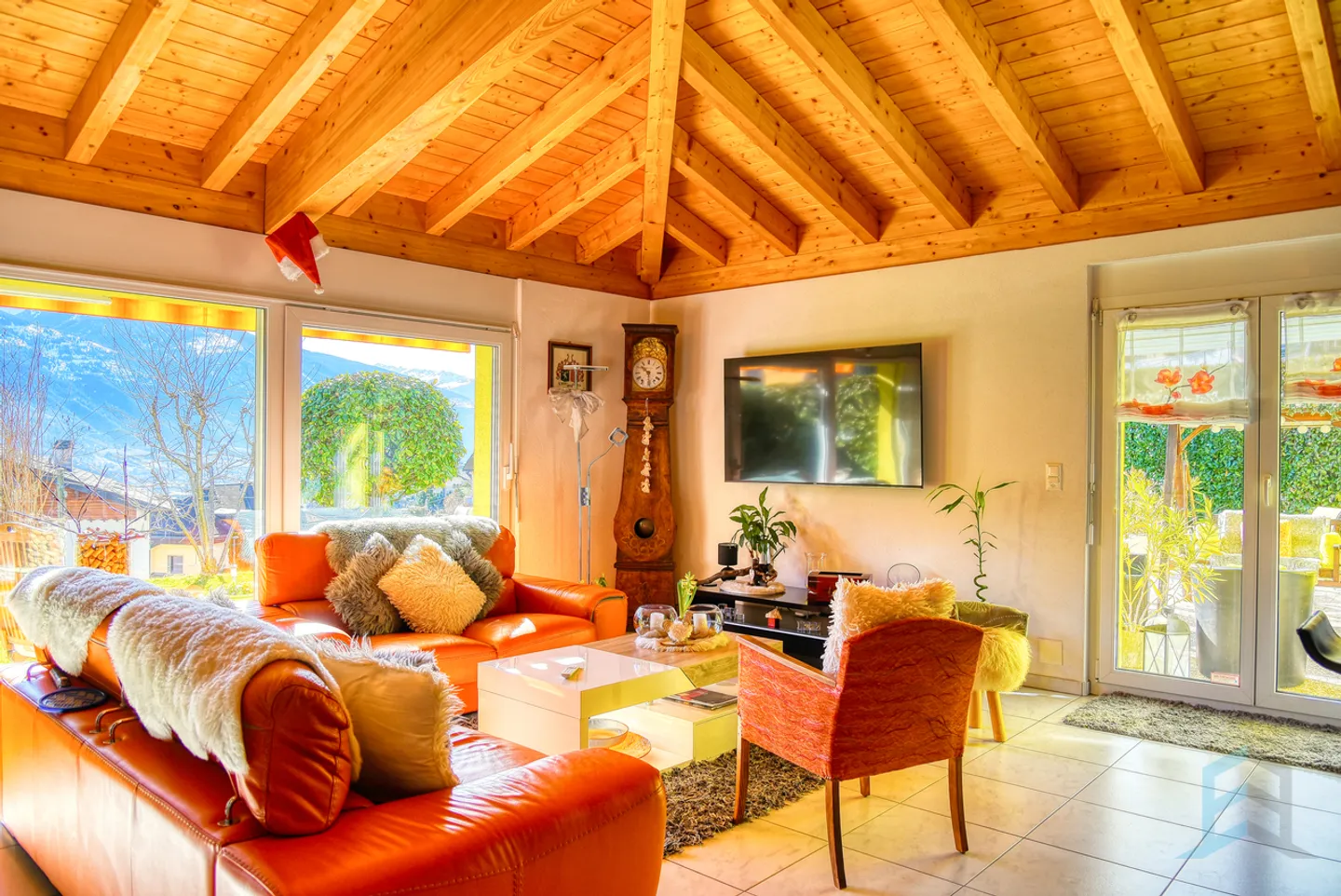 EXCLUSIVE Splendid 4.5-room villa on the heights of Miège - Photo 3 of 16