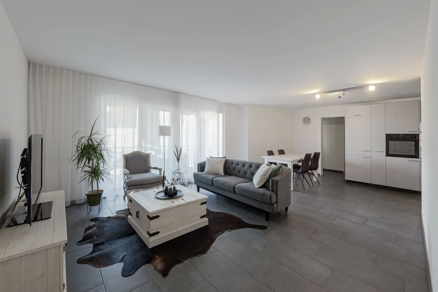 Très grand appartement de 2,5 pièces avec jardin dans un emplacement idyllique - Photo 1 sur 11