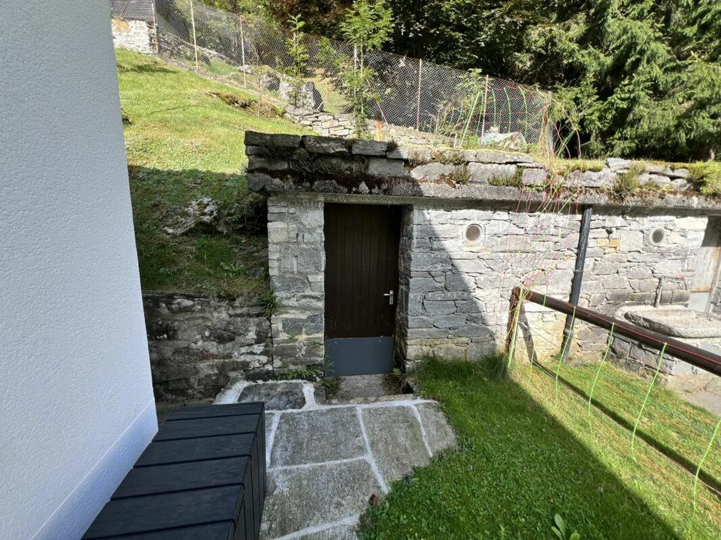 Single-family house with 4.5 rooms, garden and plot - Photo 15 of 16