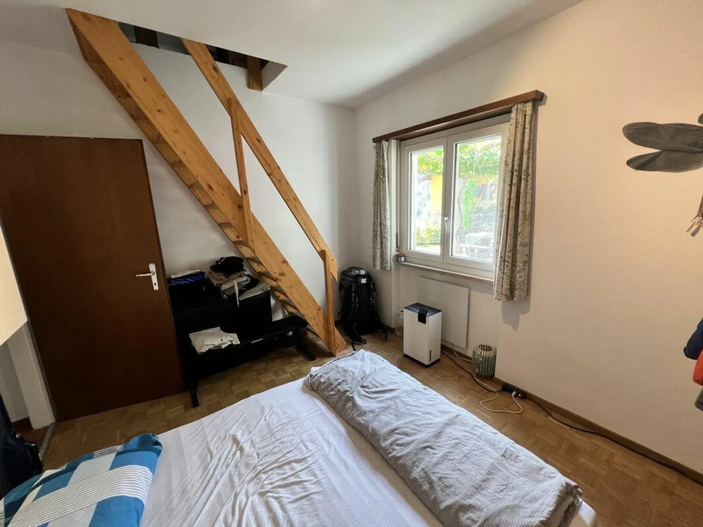 Single-family house with 4.5 rooms, garden and plot - Photo 12 of 16