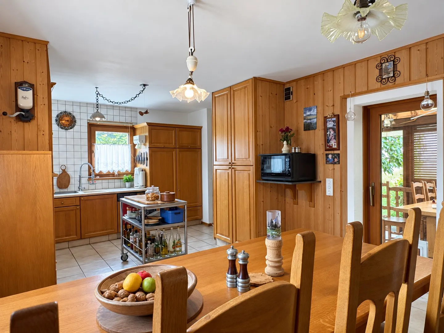 Maison Familiale Charmante avec Jardin - Photo 10 sur 12