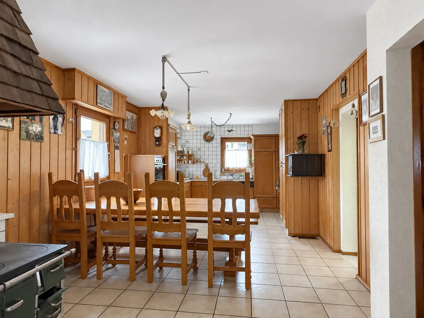 Maison Familiale Charmante avec Jardin - Photo 9 sur 12