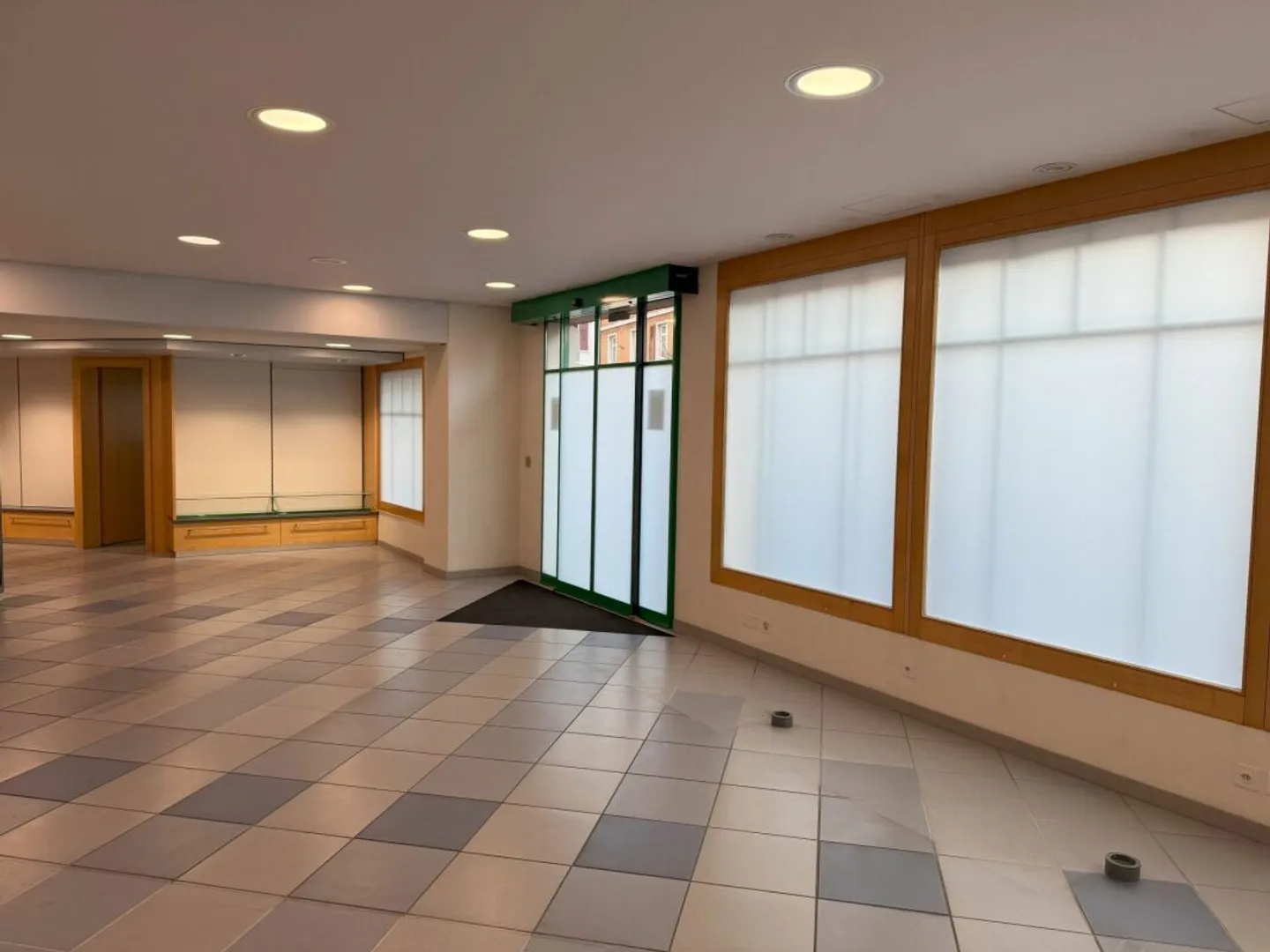 Residential and Commercial Building in Central Location - Photo 5 of 30