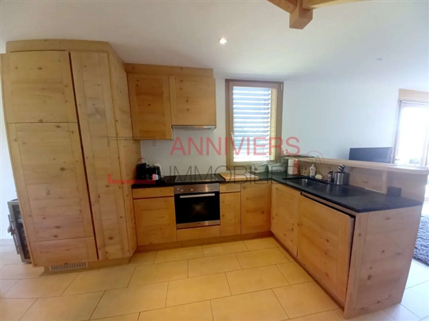 Appartement en duplex spacieux – 4 pièces – Vue dégagée et ensoleillée - Photo 4 sur 20