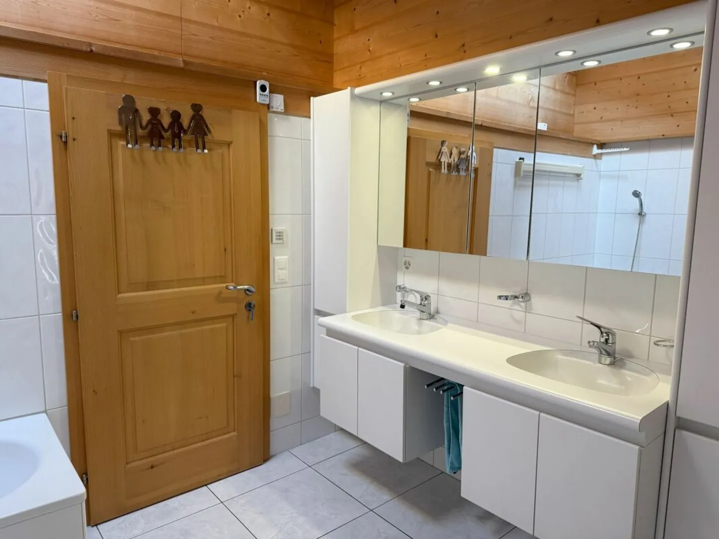 Residential and Commercial Building in Central Location - Photo 13 of 30