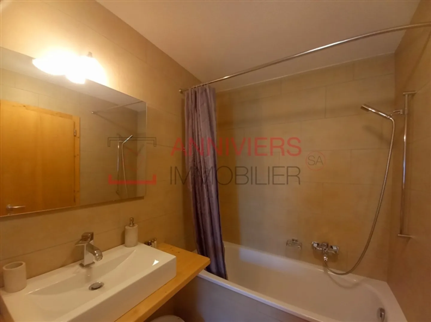 Appartement en duplex spacieux – 4 pièces – Vue dégagée et ensoleillée - Photo 15 sur 20