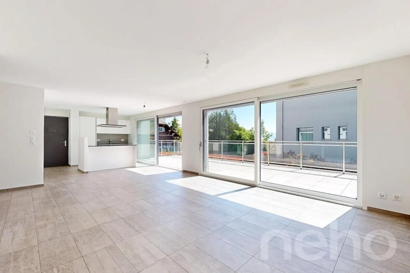 Appartement Charmant avec Terrasse - Photo 1 sur 12