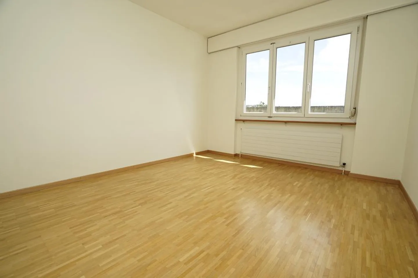 Appartamento attico attraente in affitto - Foto 4 di 10
