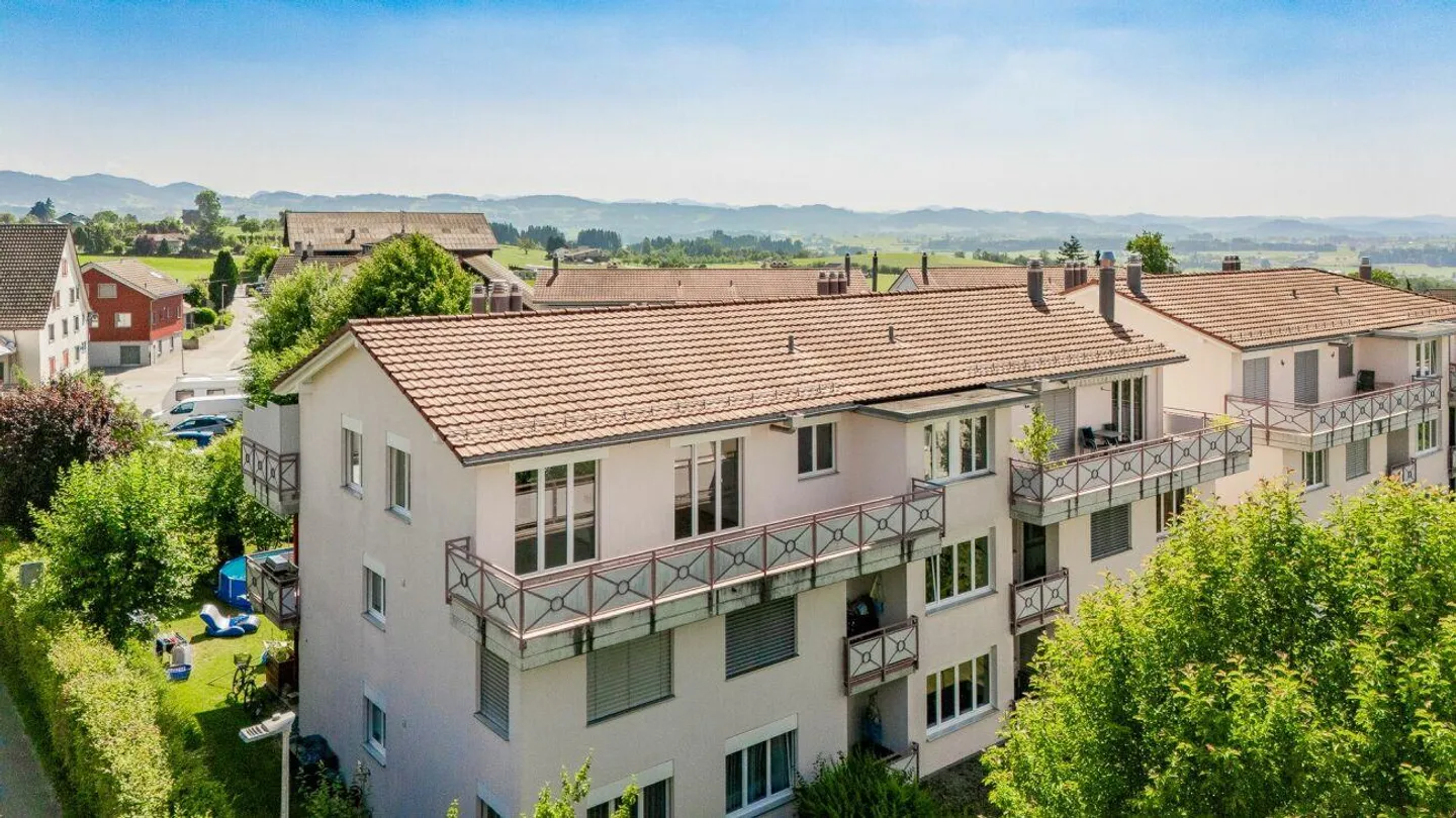 Attic Oasis with Säntis View - Wide View, Living Comfort and Peace - Photo 11 of 11