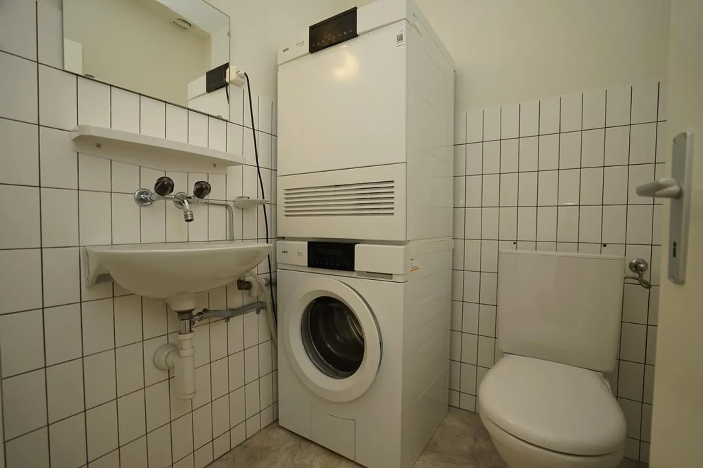 Appartamento attico attraente in affitto - Foto 6 di 10