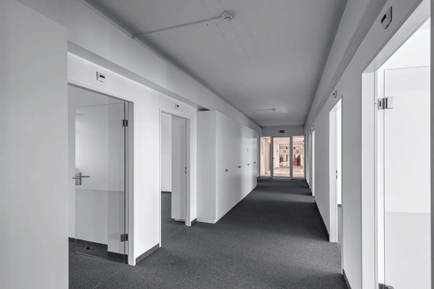 Moderne Bürofläche zu vermieten - Foto 3 von 8