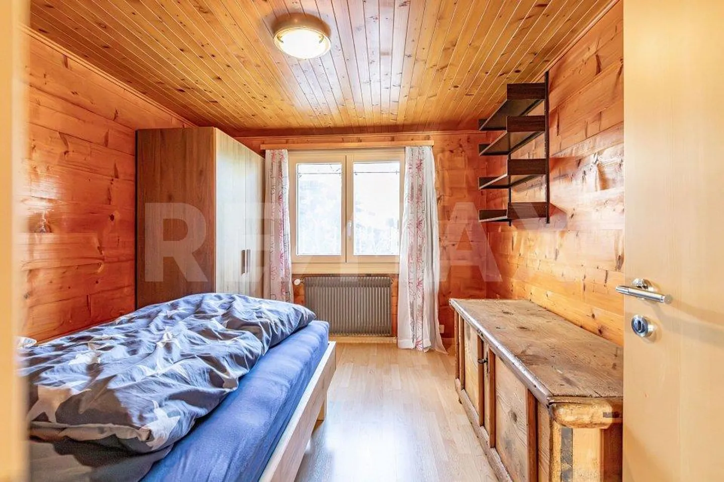 Charmantes Zweifamilienhaus an unverbaubarer Lage - Foto 4 von 11