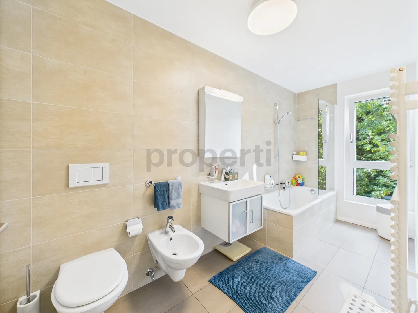 Duplex for sale - Photo 8 of 9