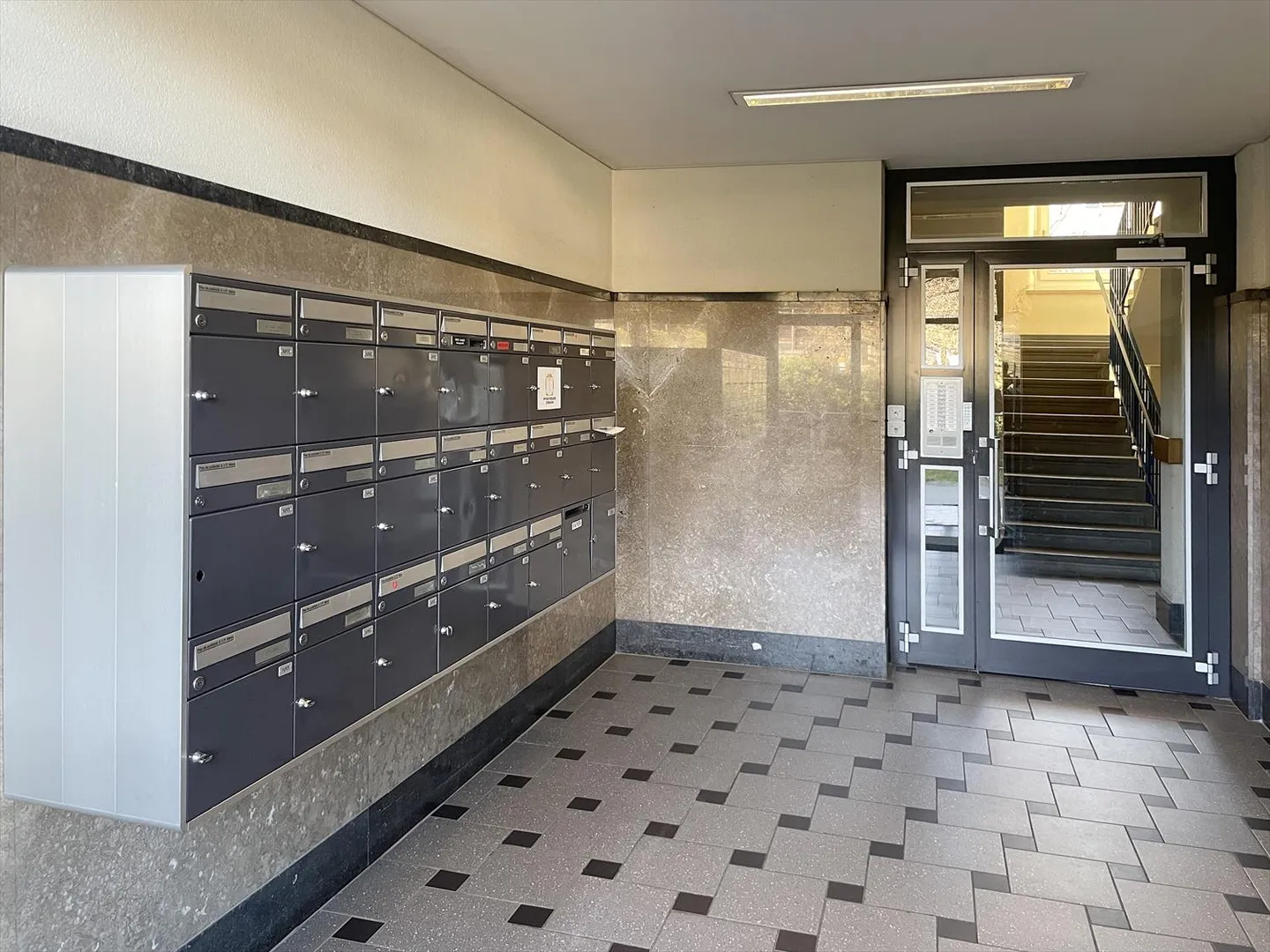 3-room apartment - Photo 3 of 3