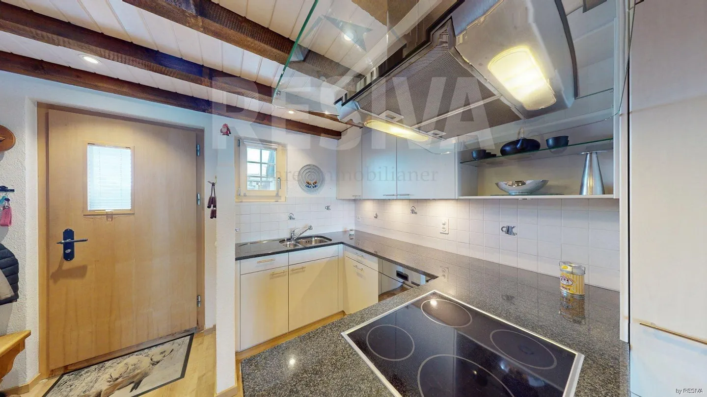 Appartamento duplex ristrutturato con balcone - elegante e centrale - Foto 17 di 34