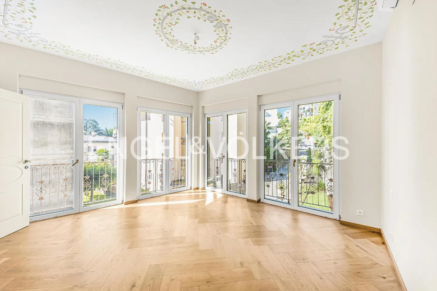 Raffinierte Villa in Lugano - Foto 4 von 18