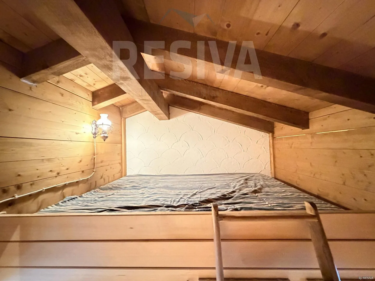 Appartamento duplex ristrutturato con balcone - elegante e centrale - Foto 29 di 34