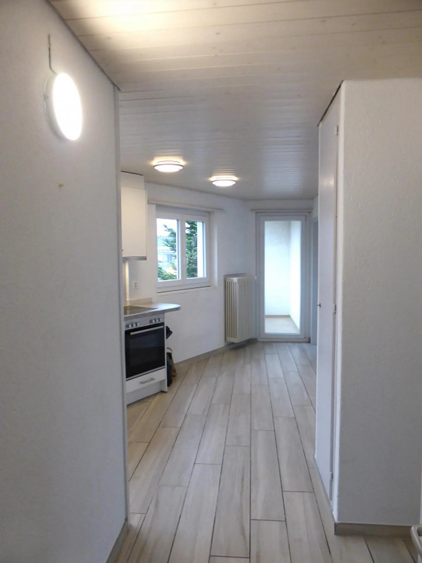 Appartement moderne de 3 pièces avec 2 balcons à Biel&Bienne - Photo 2 sur 8
