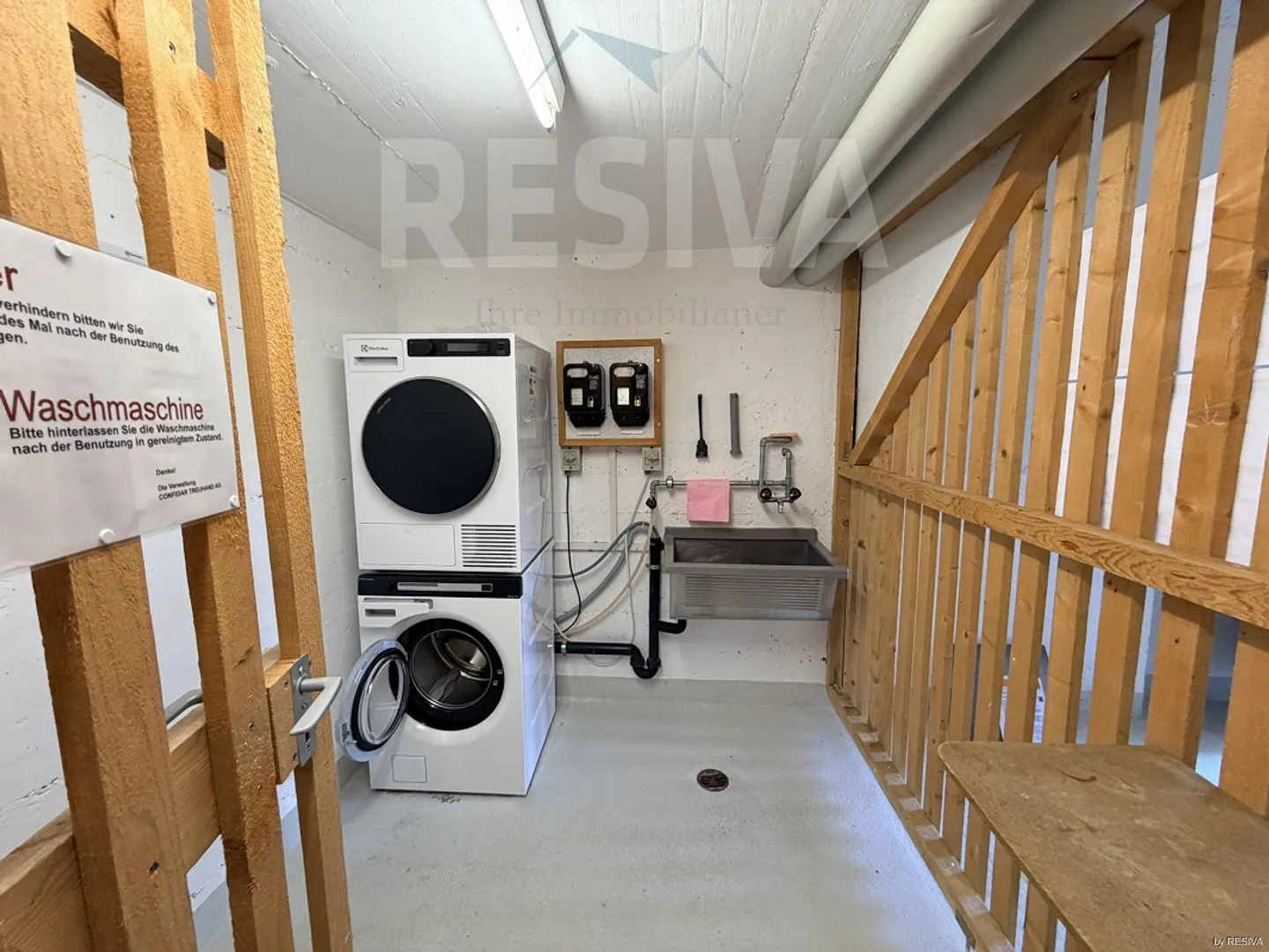 Appartamento duplex ristrutturato con balcone - elegante e centrale - Foto 33 di 34