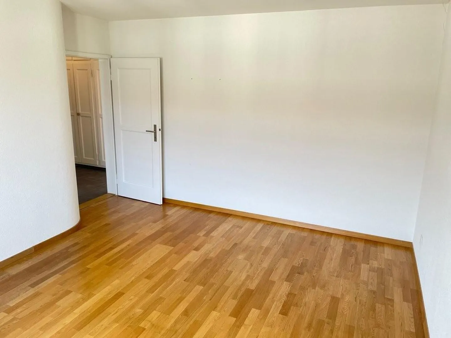 MODERN APARTMENT - TOP DEVELOPED! - Photo 9 of 10