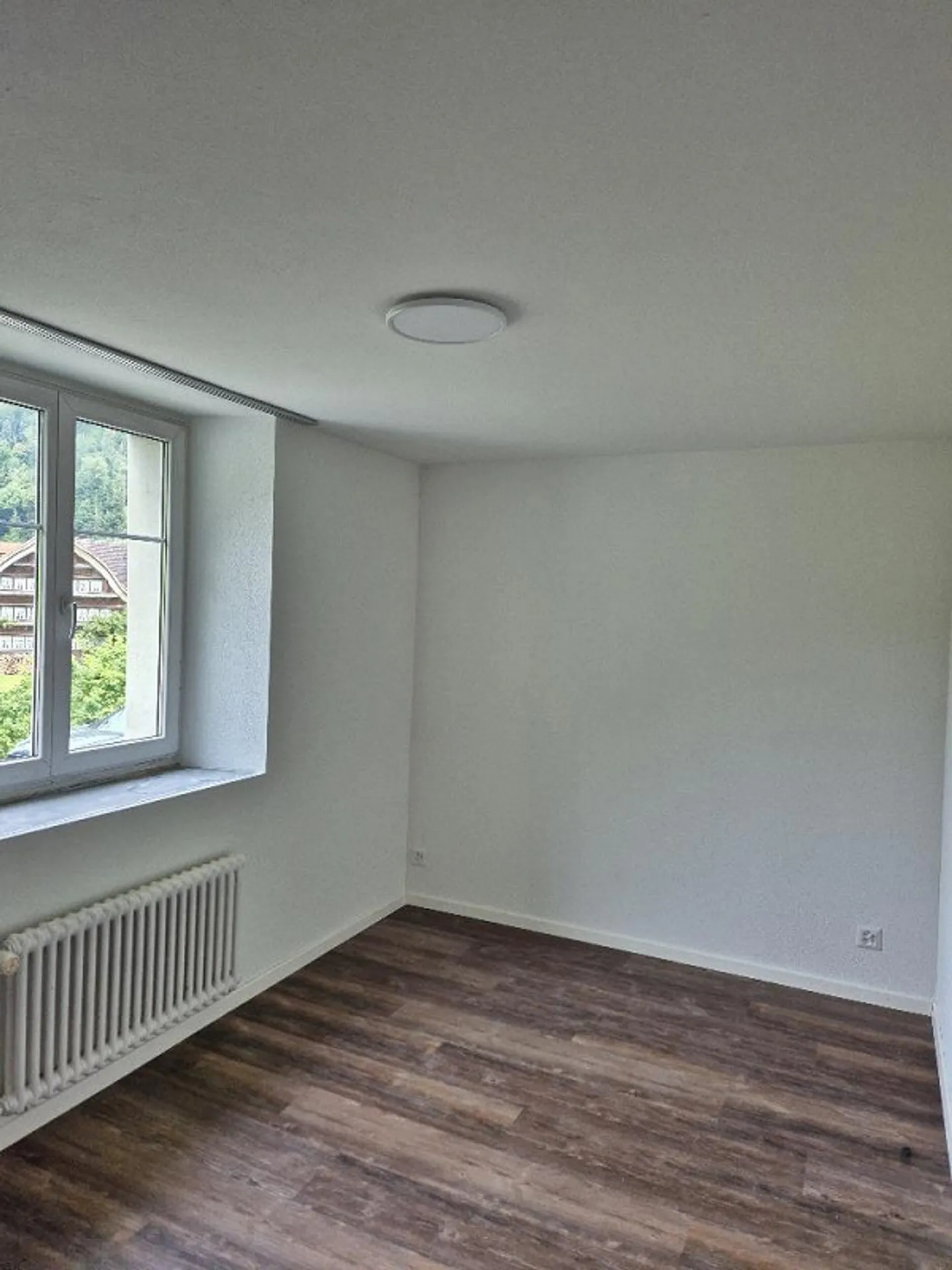 Kernsanierte 4.5 Zimmer WHG - Foto 3 di 4
