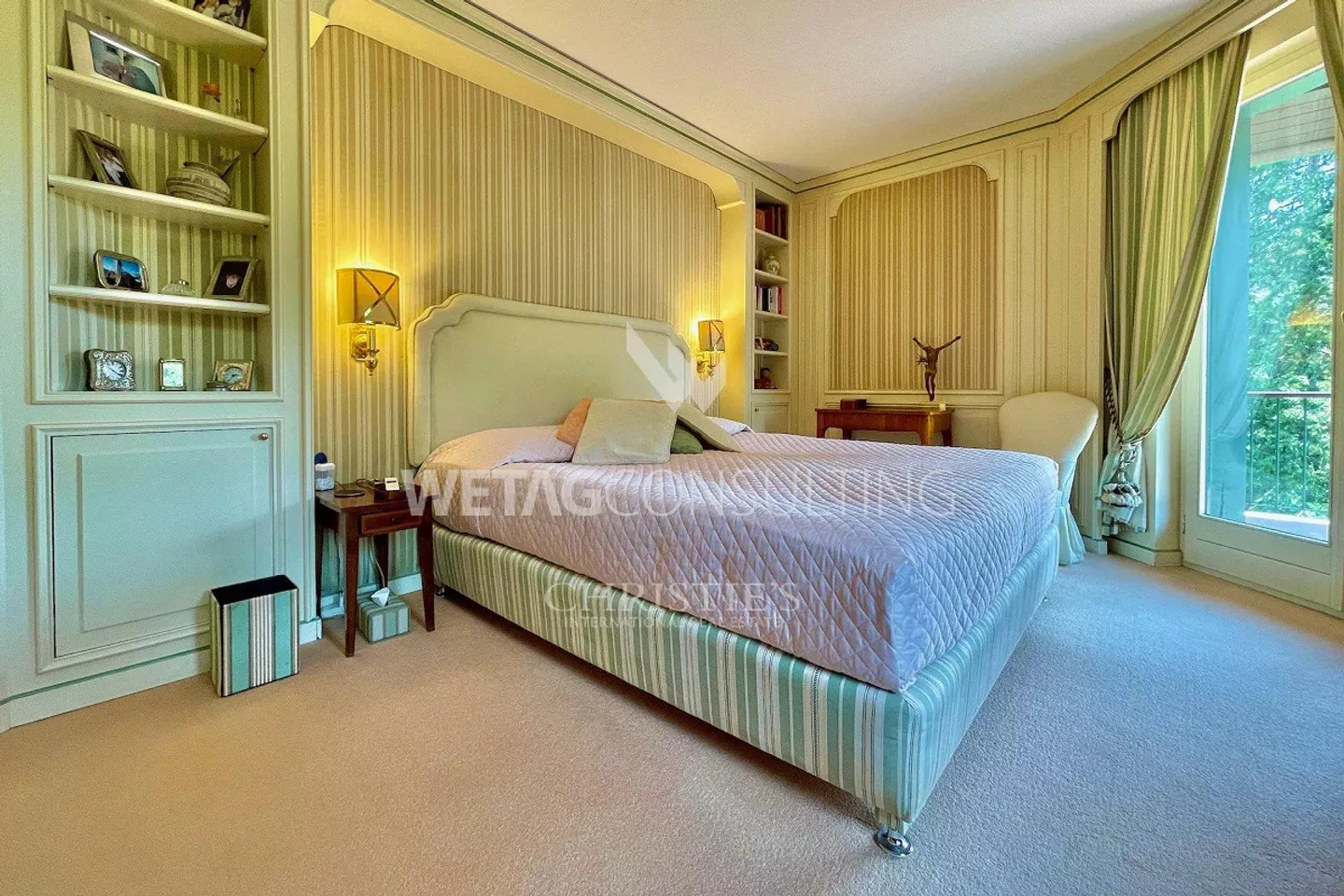 Appartamento duplex attico nel verde con vista parziale sul lago - Foto 4 di 10