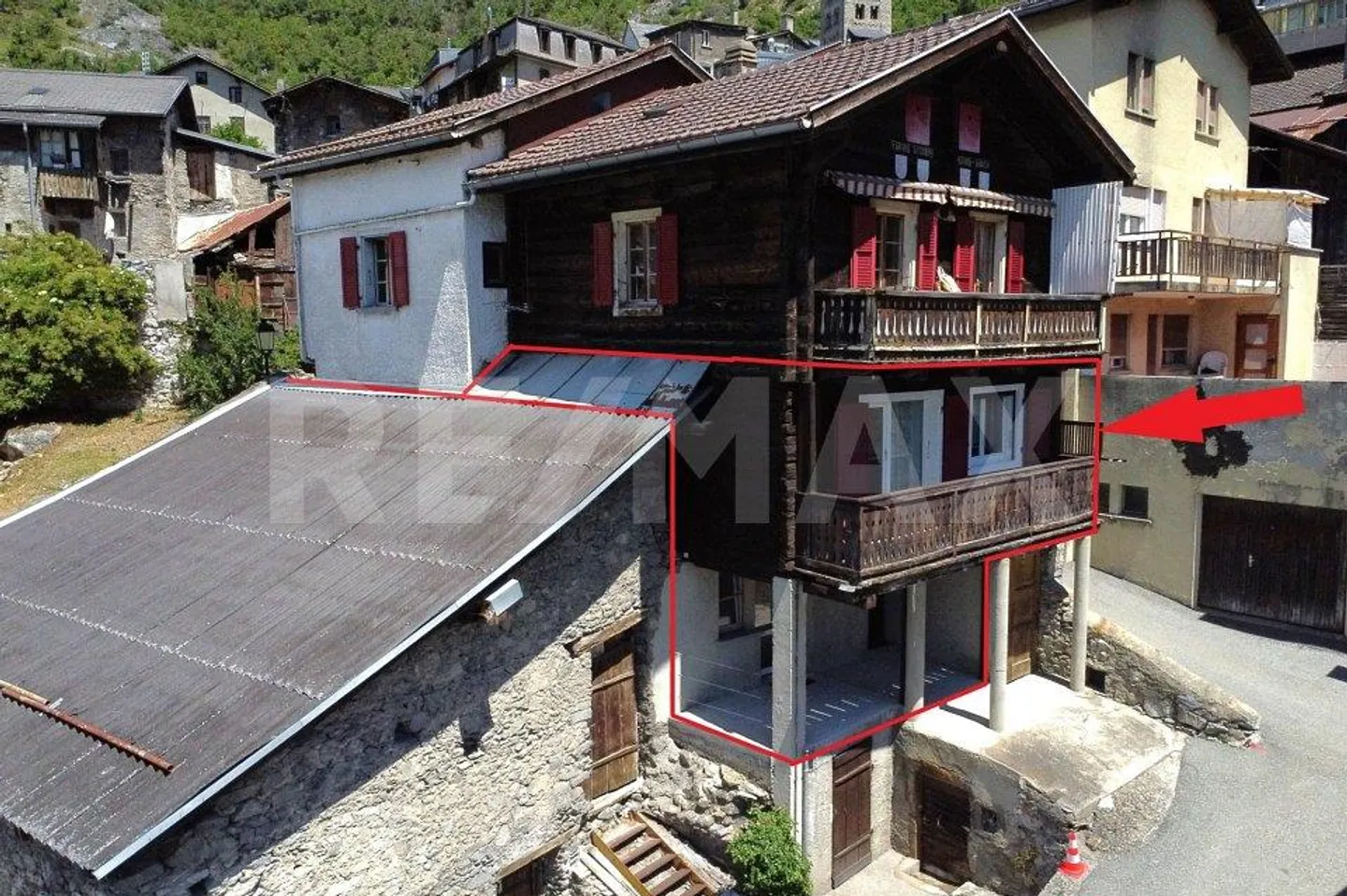 Living & Working in the City Center: Renovated Historic Gem with Rhône View - Photo 2 of 13