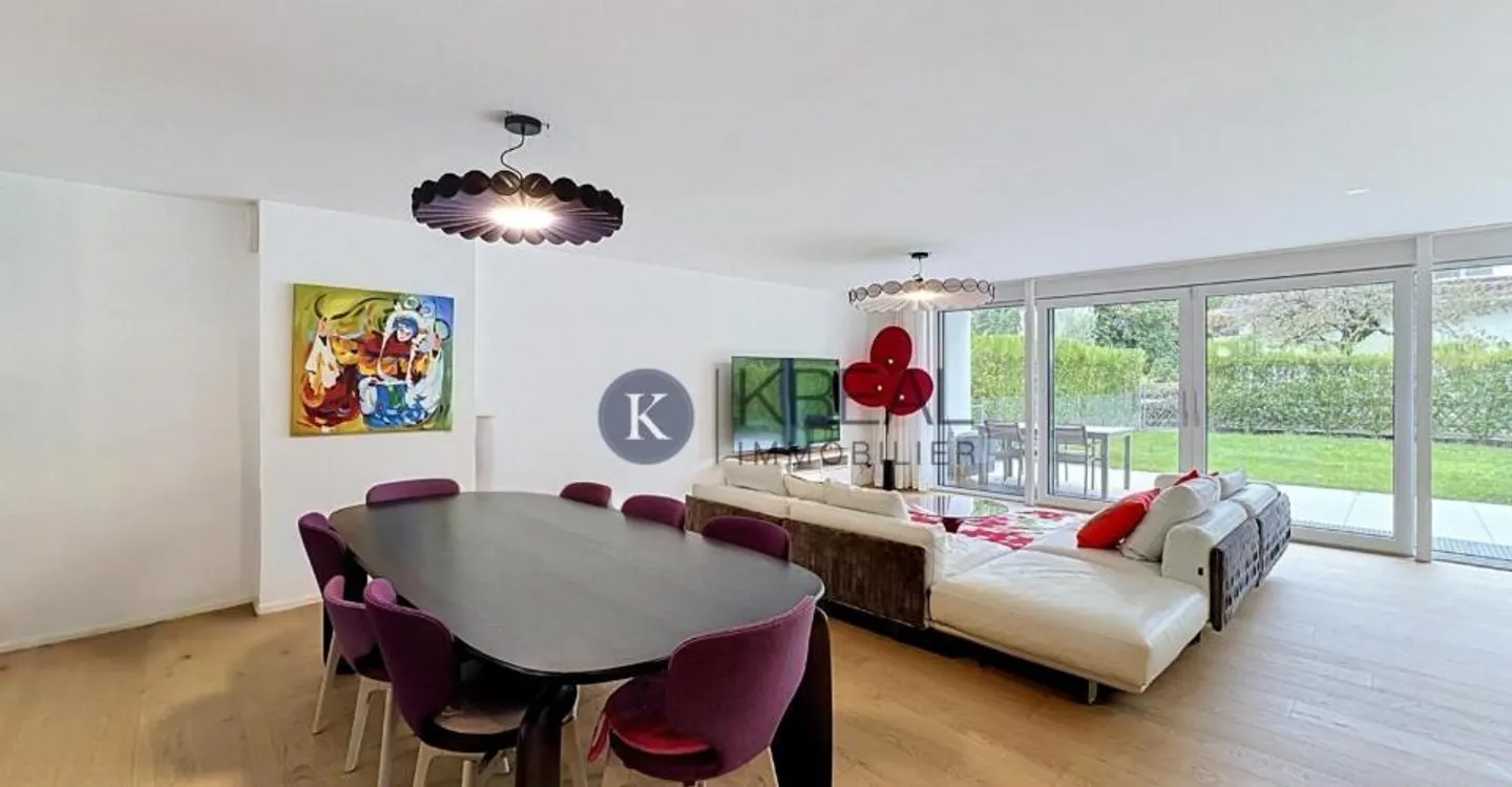 Zeitgenössisches Haus mit Dachterrasse, das Komfort, Eleganz und Modernität im Herzen von Nyon vereint - Foto 3 von 11