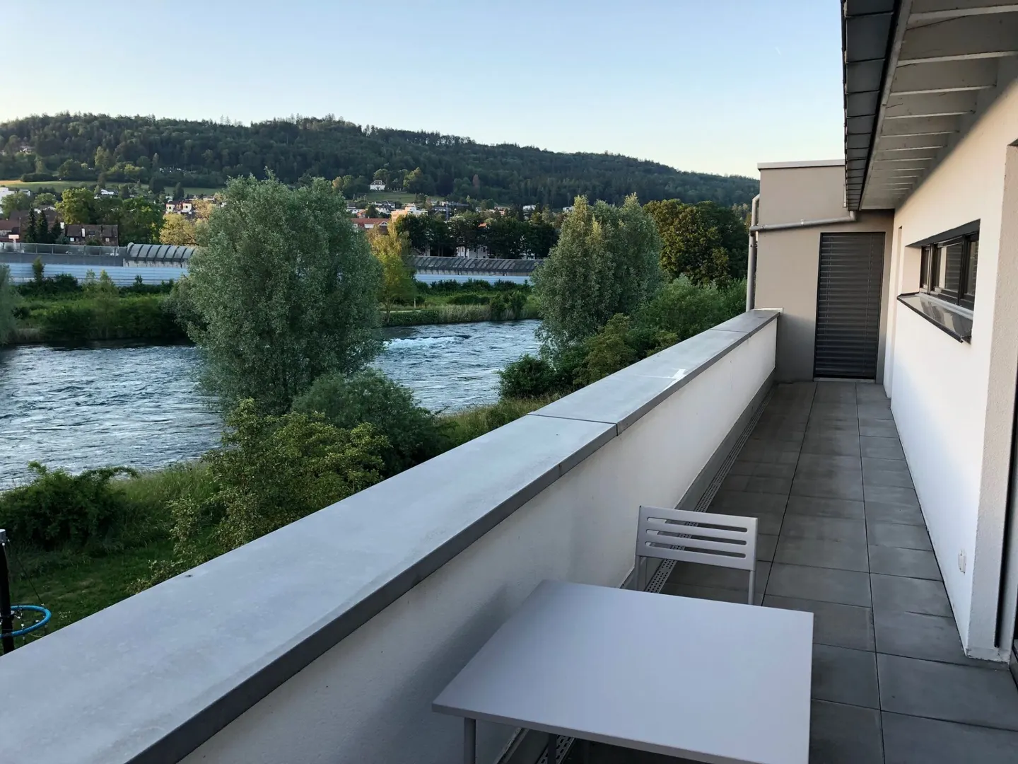 Appartamento di Lusso con Vista Fiume - Foto 4 di 6