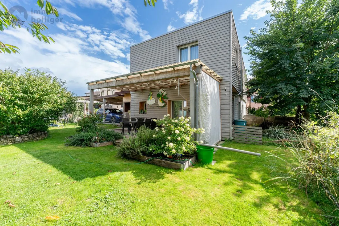 Un «Moyen» de Bonheur - Votre Nouveau Foyer Réunit avec Idylle de Jardin - Photo 2 sur 15