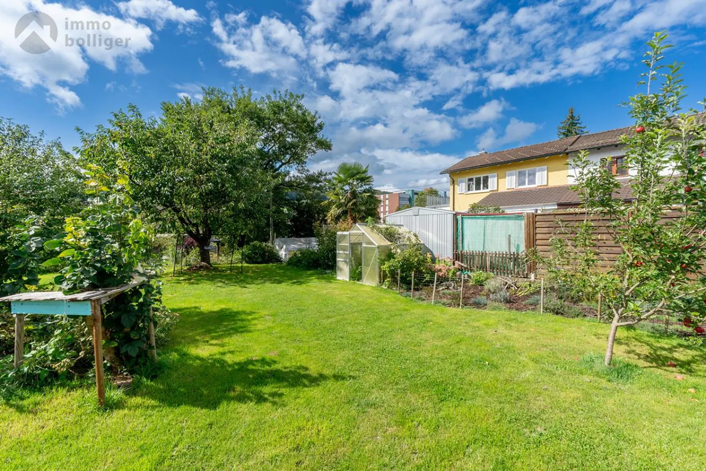 Un «Moyen» de Bonheur - Votre Nouveau Foyer Réunit avec Idylle de Jardin - Photo 3 sur 15