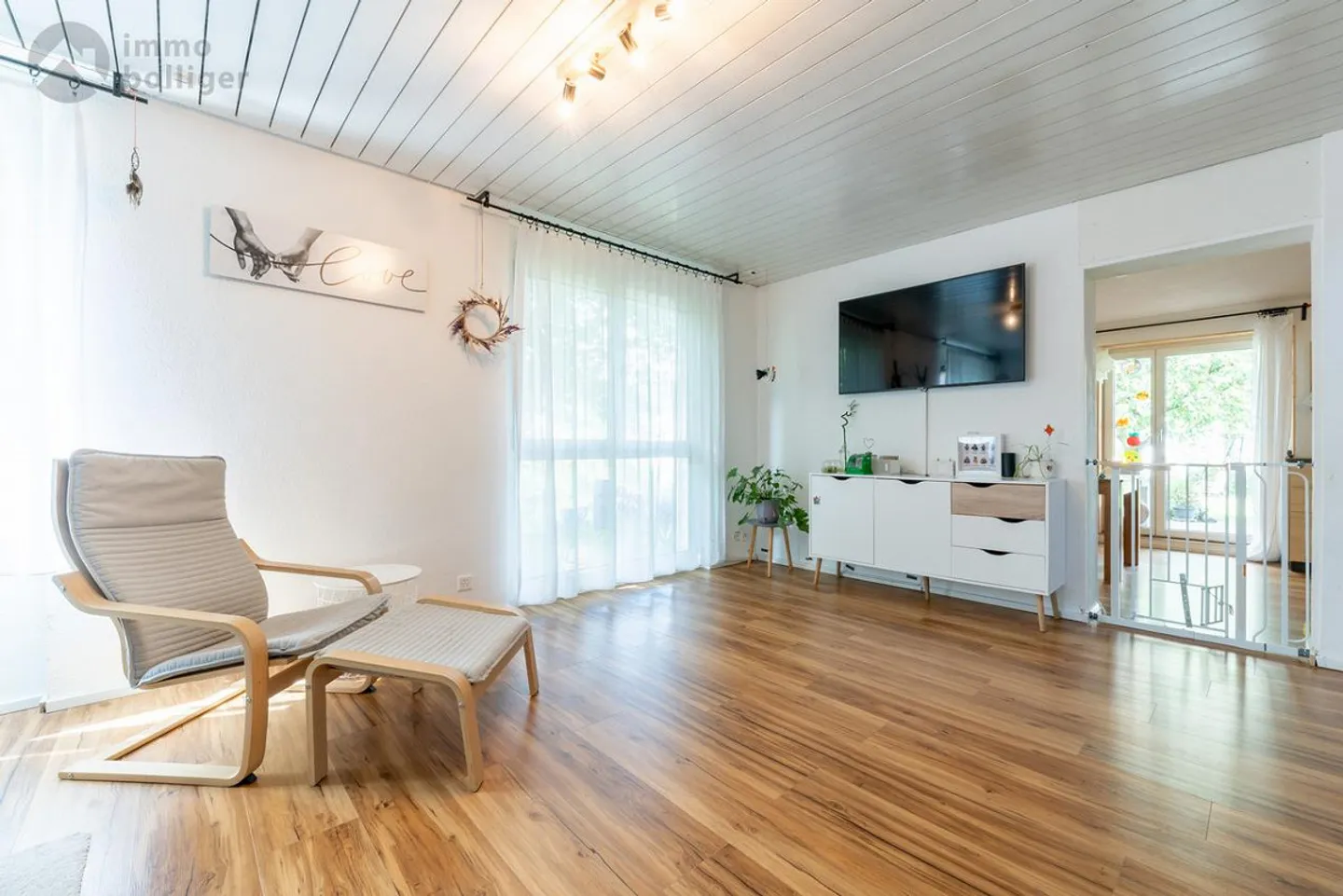 Un «Moyen» de Bonheur - Votre Nouveau Foyer Réunit avec Idylle de Jardin - Photo 5 sur 15