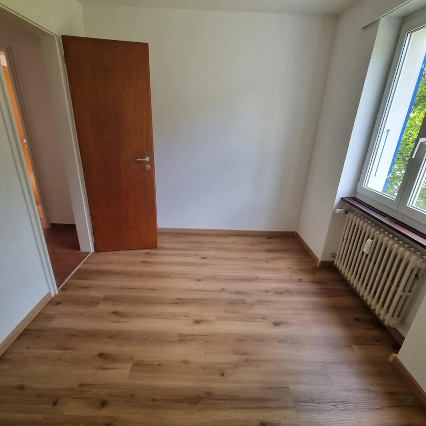 Freshly renovated bright 3-room apartment - Photo 6 of 7